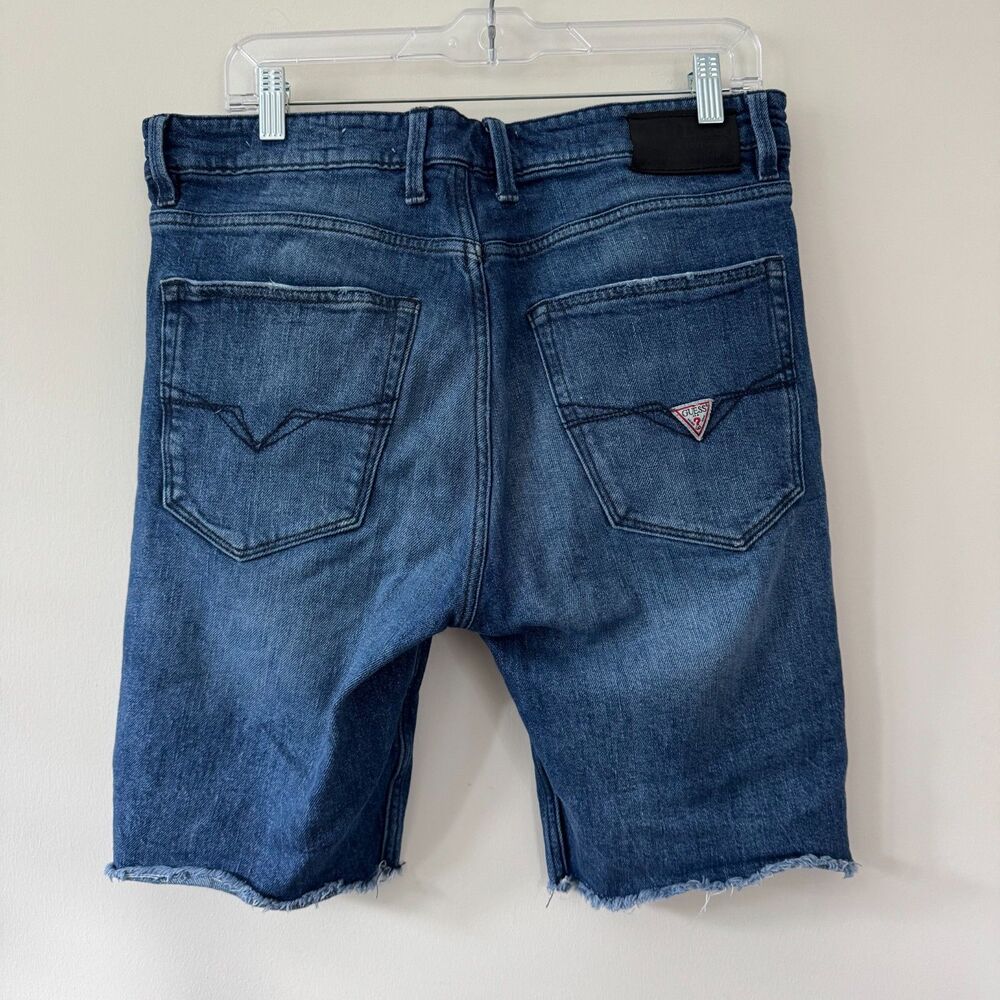 Guess Men's Blue Distressed Denim Raw Hem Shorts Jorts Size 31 - Picture 2 of 6